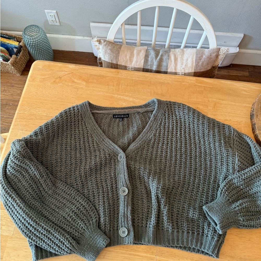 Cropped Green Sweater